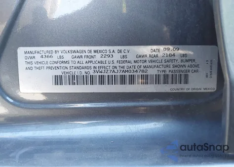 2010 Volkswagen Jetta S z USA, uszkodzony, nr VIN 3VWJZ7AJ7AM034782